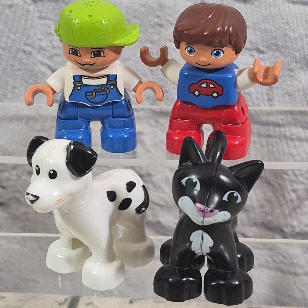 Lego Duplo Figures Lot Of 4 Kids‎ Little Boys Dalmatian Dog Kitty Cat